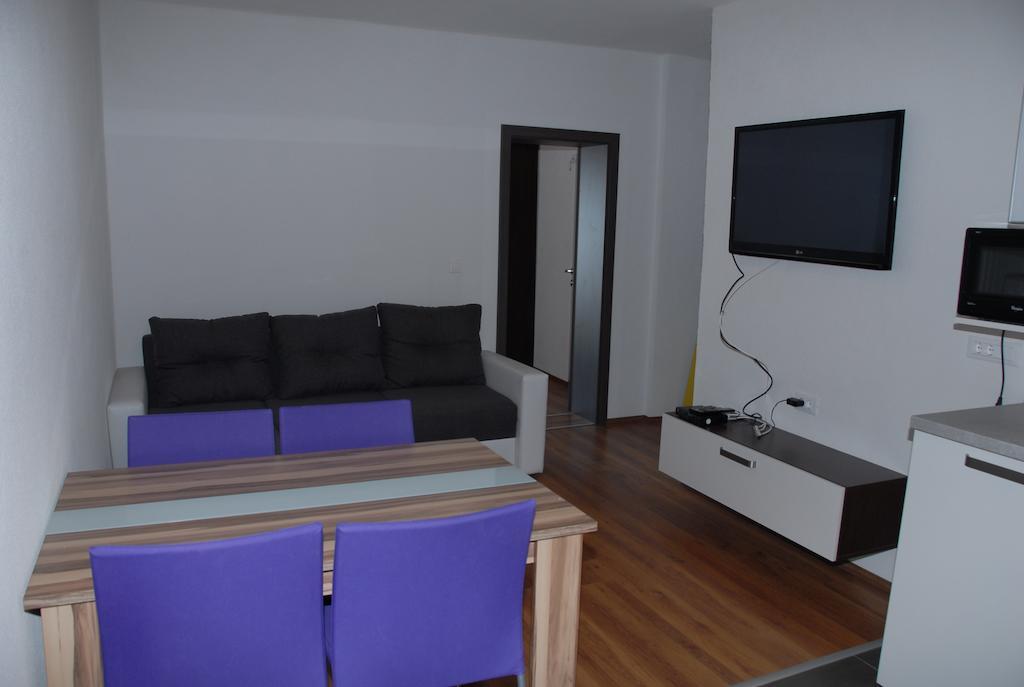 Apartments Kriz Zengg Szoba fotó